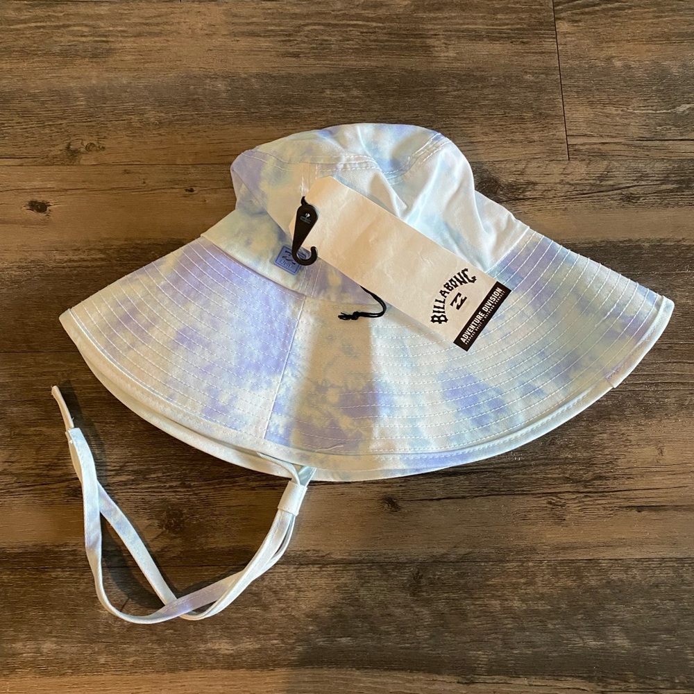 NWT Billabong A/Div Tie Dye Sun Shade Bucket Hat